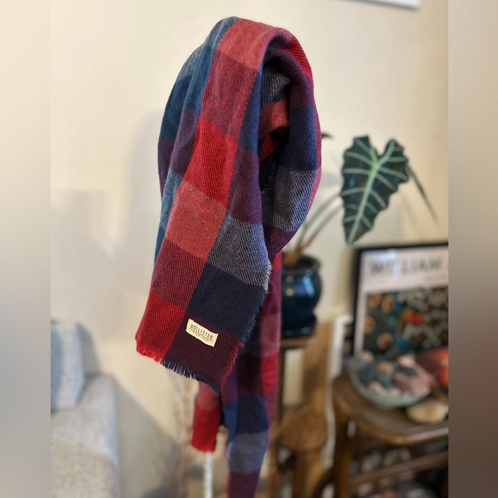 Hollister Red and Blue Checkered Scarf Y2K Fall